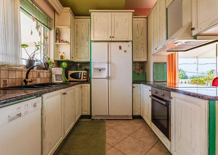 Vlassoula - Beachfront Luxury With Private Pool & Garden Heaven Vila *