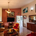 Βίλα Vlassoula - Beachfront Luxury With Private Pool & Garden Heaven