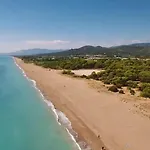 Willa Vlassoula - Beachfront Luxury With Private Pool & Garden Heaven