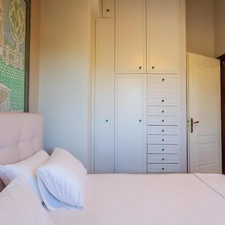 Vlassoula - Beachfront Luxury With Private Pool & Garden Heaven * Kyparissia