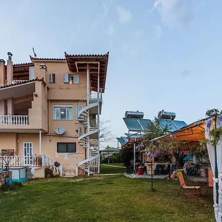 Vlassoula - Beachfront Luxury With Private Pool & Garden Heaven 빌라 키파리씨아