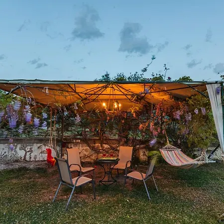 빌라 Vlassoula - Beachfront Luxury With Private Pool & Garden Heaven