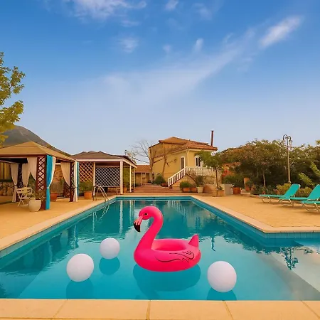 빌라 Vlassoula - Beachfront Luxury With Private Pool & Garden Heaven *