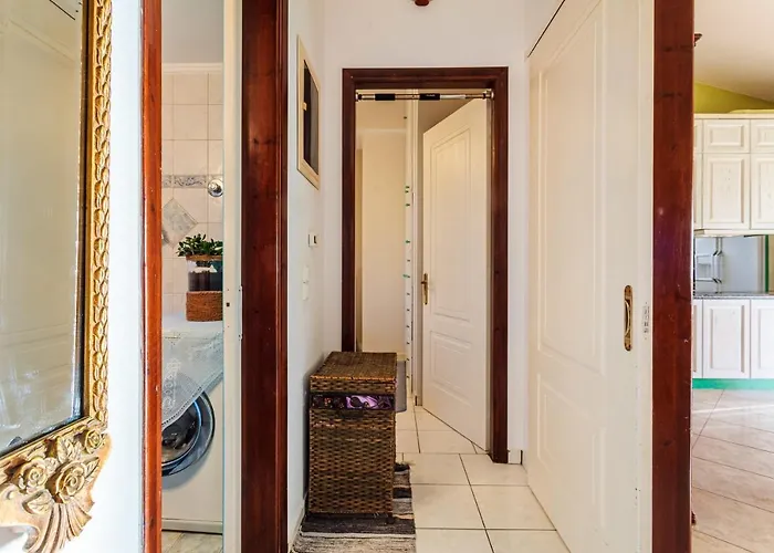 Vila Vlassoula - Beachfront Luxury With Private Pool & Garden Heaven Kyparissia