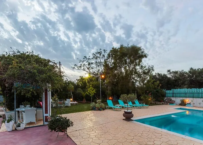 Villa Vlassoula - Beachfront Luxury With Private Pool & Garden Heaven *