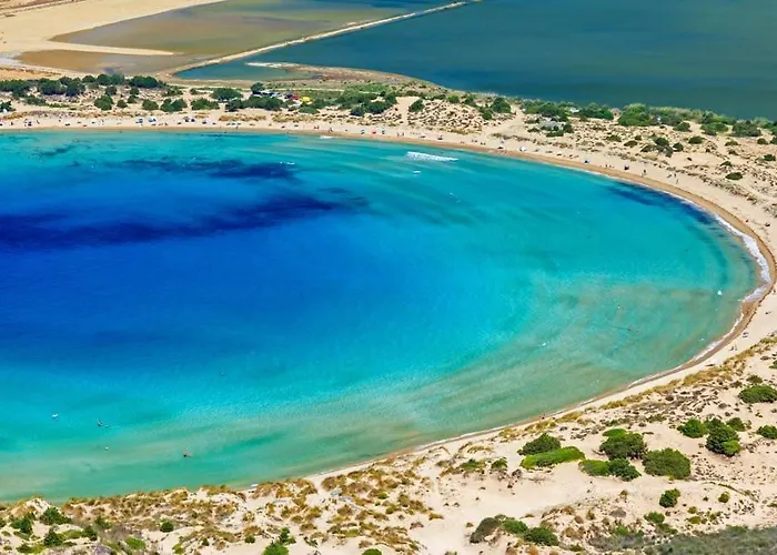 Vlassoula - Beachfront Luxury With Private Pool & Garden Heaven Vila Kyparissia